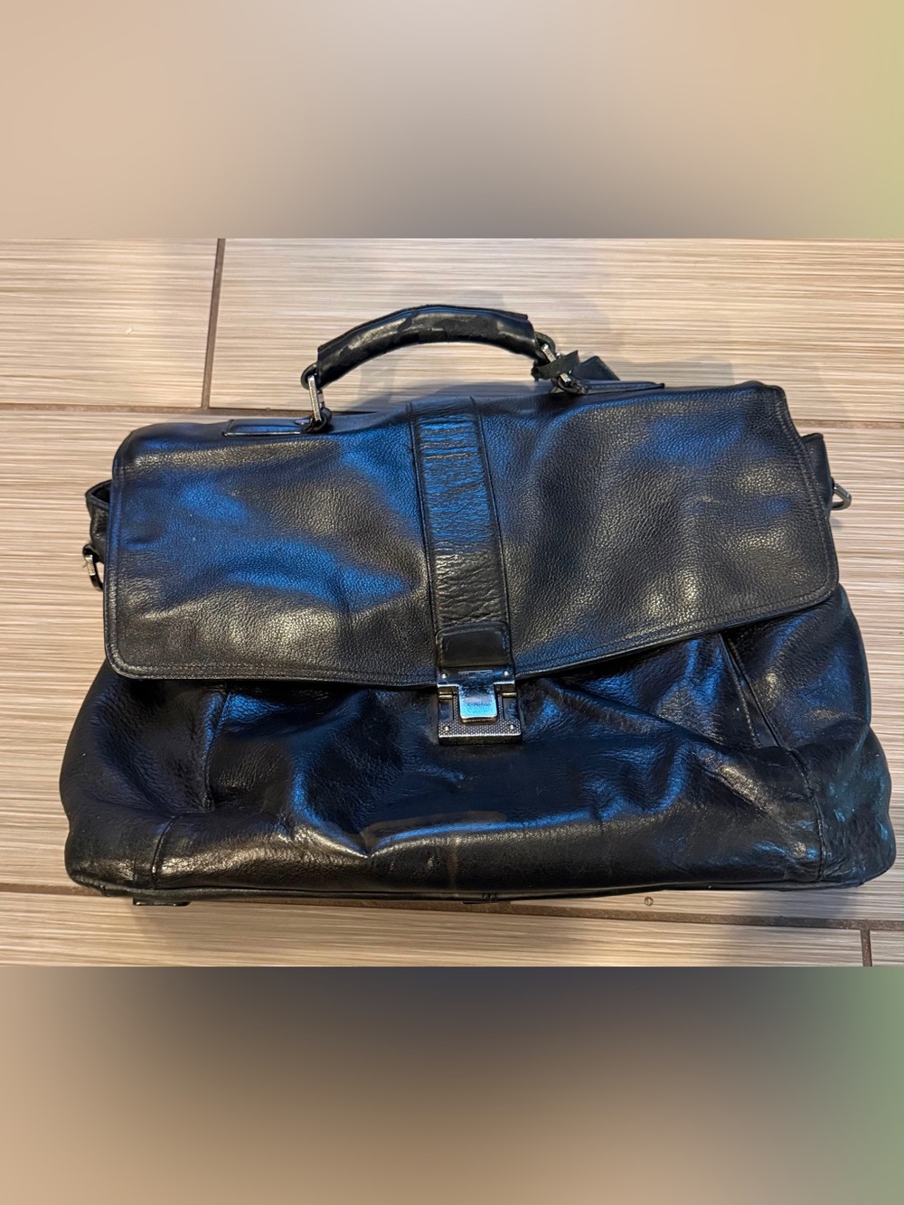 TUMI Black Leather Expandable Briefcase Laptop Messenger Bag Business Case